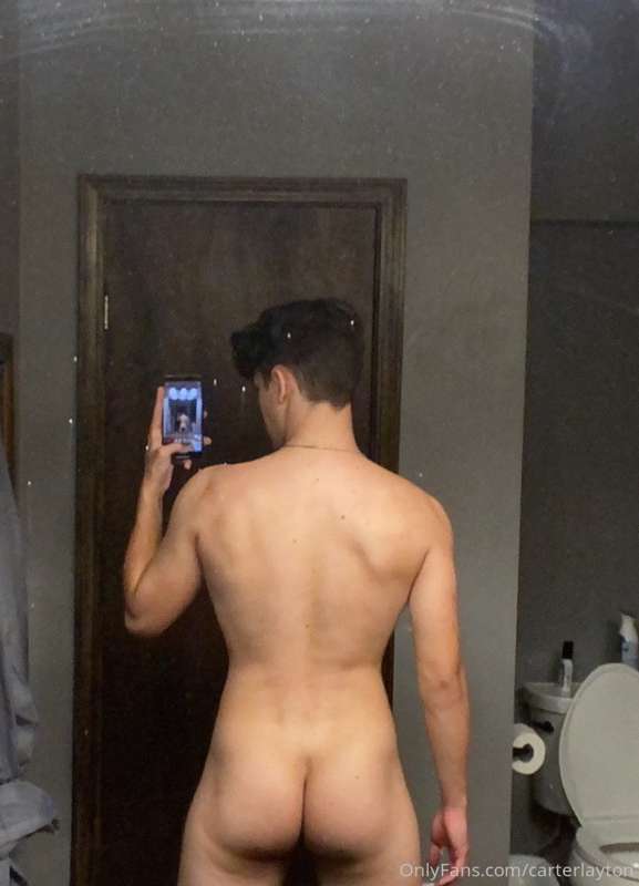 ever seen someone with a fat cock and fat ass? 1
