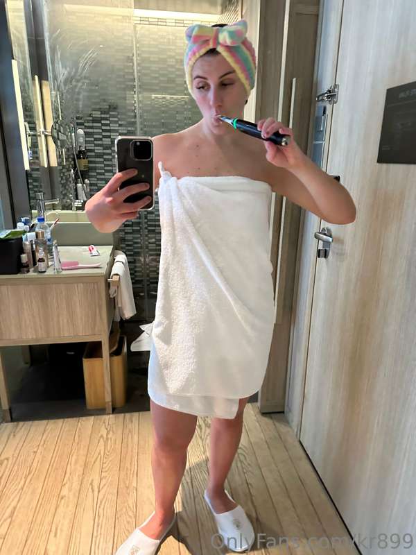 Fresh out the shower😉👀👀