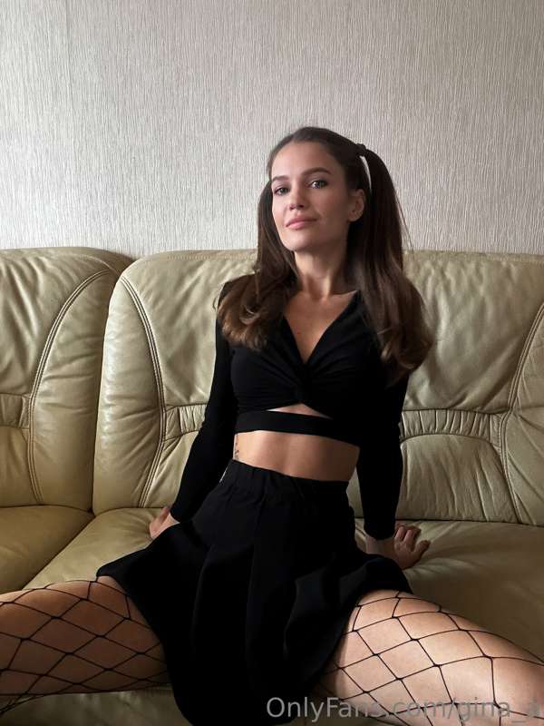 Will you be my strict teacher to his disobedient student?😜