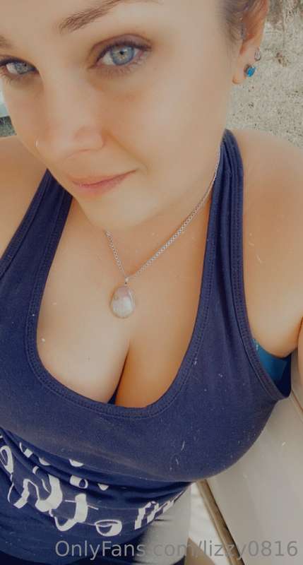 Lizzy0816 - Onlyfans - 15 Oct, 2022
