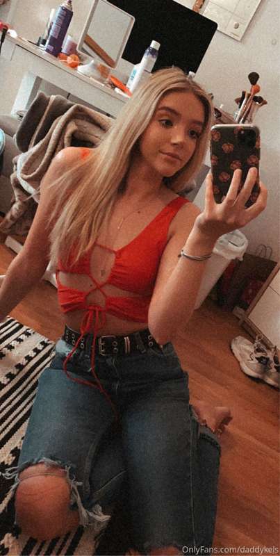girls night OOTD 😋😋👀 3