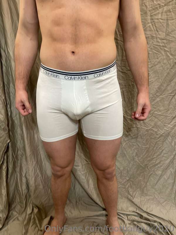 Such an amazingly HOT body! 11