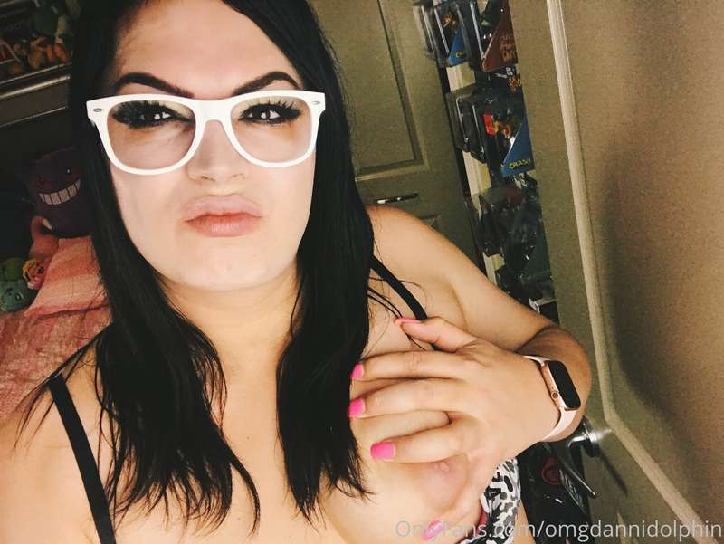 Boobs are brain 🧠 food 🖤 13