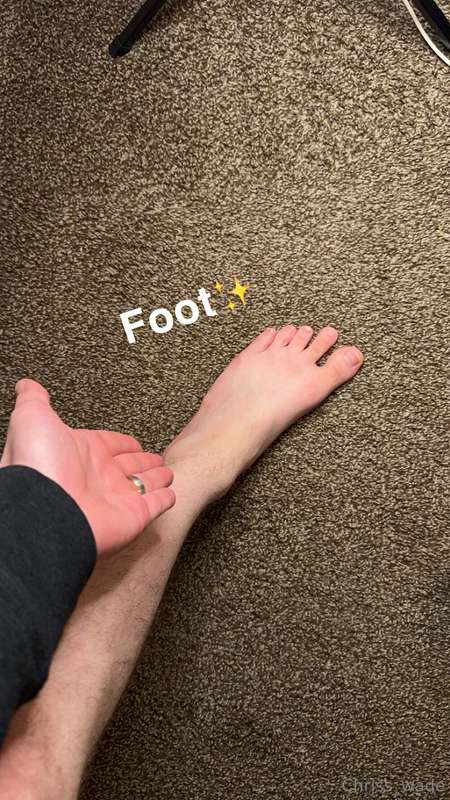 🦶 FYI FEET IN THIS POST 🦶 2