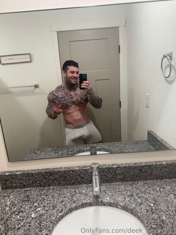 Hello there…. Now bend over 😈 4