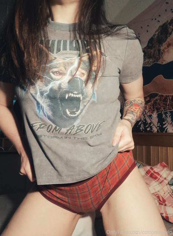 Like my socks? They're my new favourites! Thinking of postin.. 1