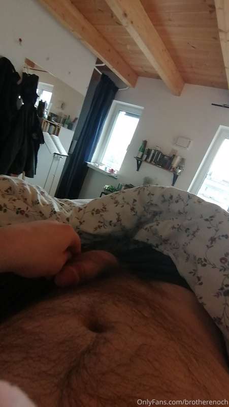First day single in ages and I'm just laying in bed..