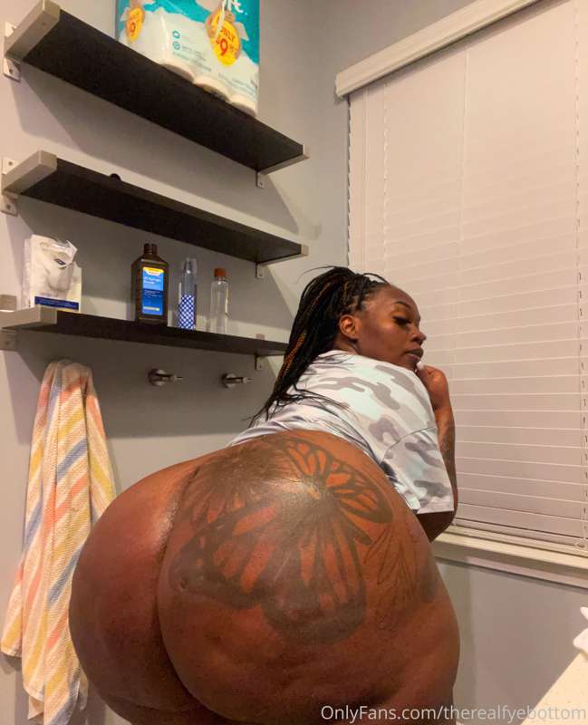 Therealfyebottom - Onlyfans - 27 Sep, 2021