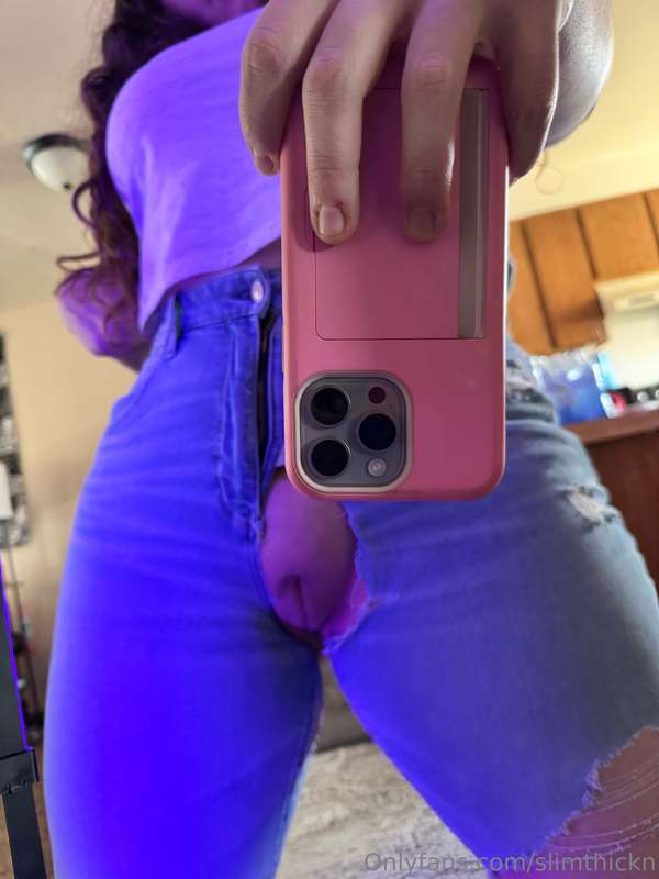 Slimthickn - Onlyfans - 17 Apr, 2024