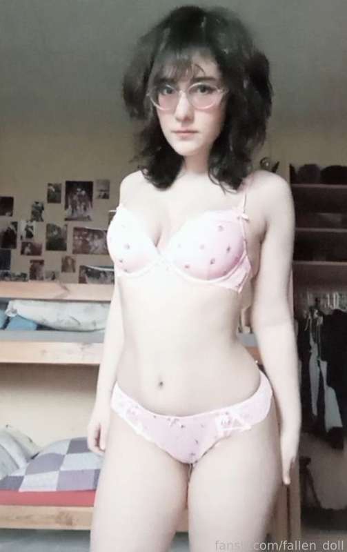 Fallen_Doll - Fansly - 27 Mar, 2025 2