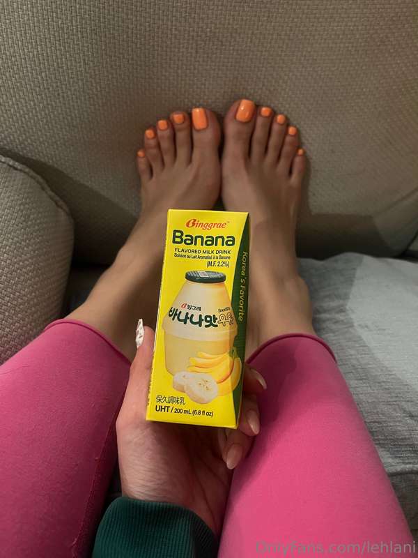 Love my toes 🥵 4